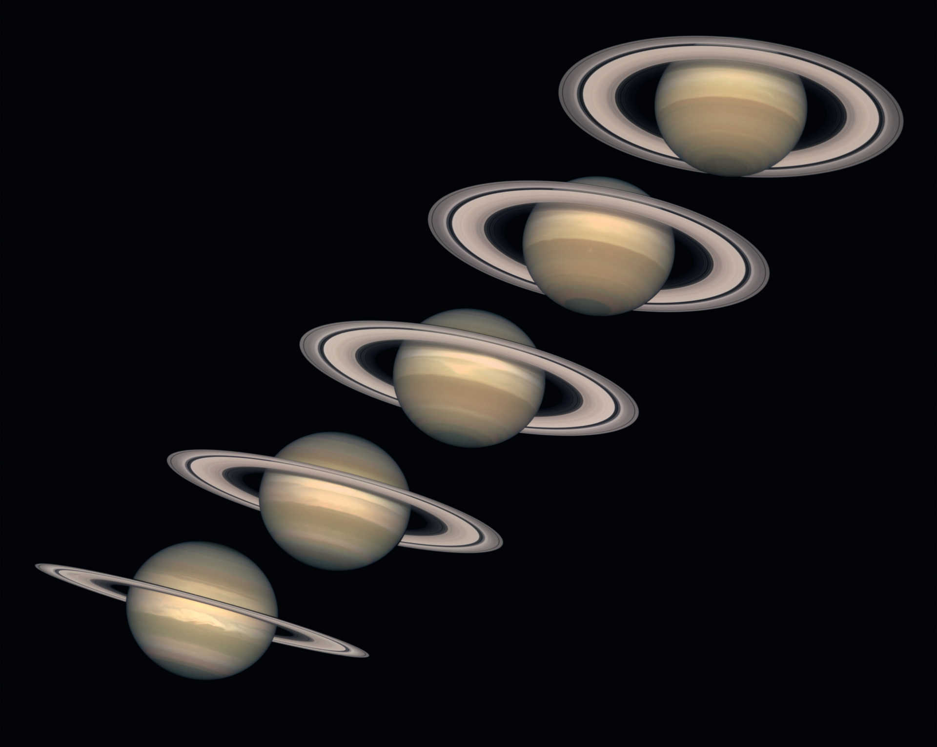 REPLICA! Saturno: il pianeta degli anelli
