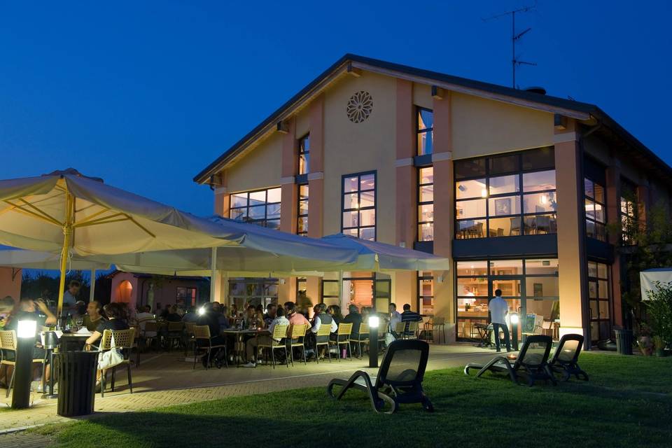 dettaglio giardino cena sotto le stelle 11 settembre